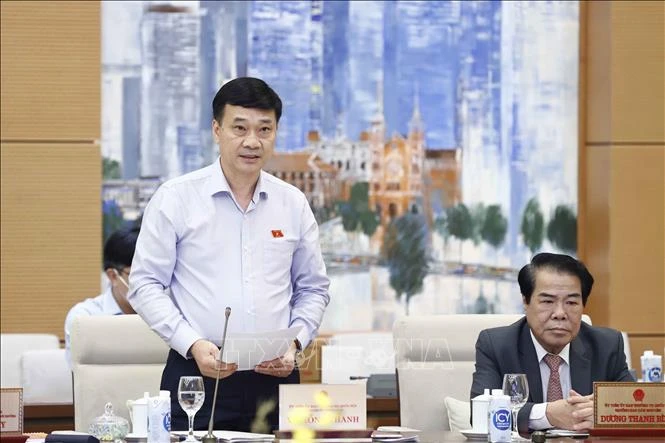 UBTV Quốc hội cho ý kiến về chủ trương đầu tư Dự án Vành đai 4 vùng Thủ đô Hà Nội và Vành đai 3 TP. Hồ Chí Minh. Ảnh: Doãn Tấn - TTXVN 