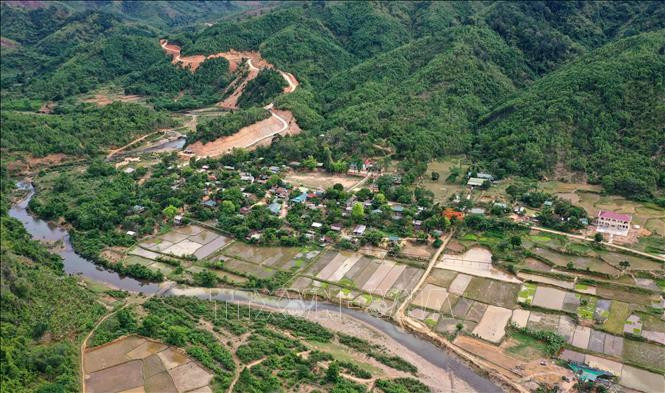 Toàn cảnh thôn Cù Bài, xã Hướng Lập (Hướng Hóa, Quảng Trị). Ảnh: Hồ Cầu - TTXVN