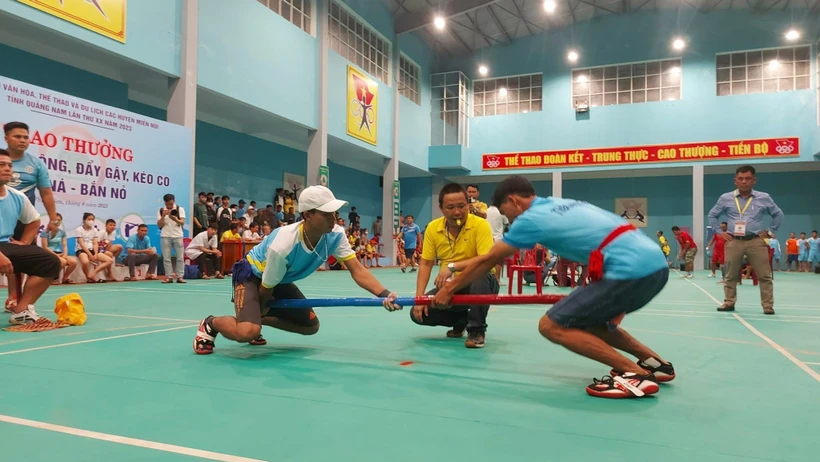 Xây dựng đời sống văn hóa tinh thần, mang sắc thái cộng đồng các dân tộc ở miền núi Quảng Nam