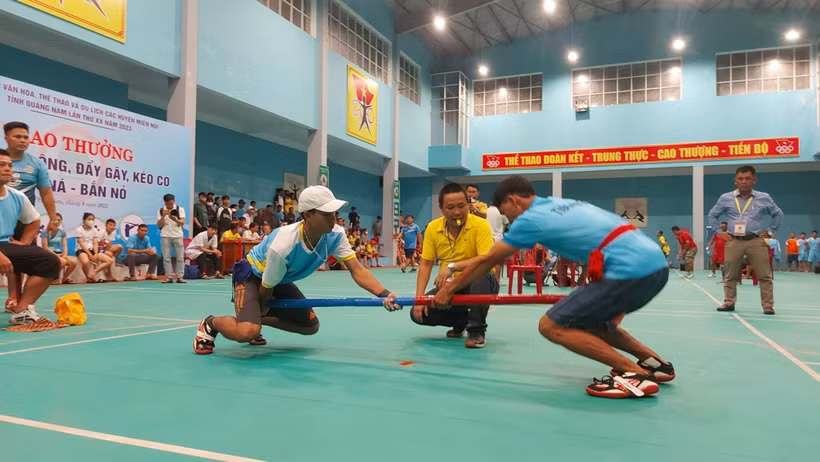 Xây dựng đời sống văn hóa tinh thần, mang sắc thái cộng đồng các dân tộc ở miền núi Quảng Nam