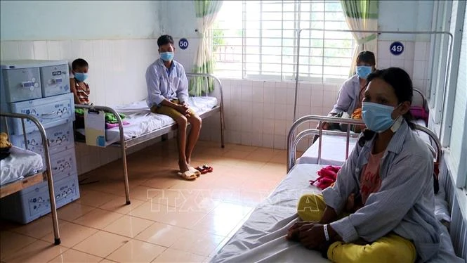 Bệnh viện Đa khoa tỉnh Gia Lai tập trung điều trị cho các bệnh nhân mắc bệnh bạch hầu. Ảnh: TTXVN