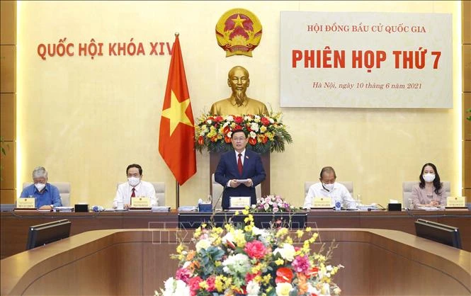 Chủ tịch Quốc hội Vương Đình Huệ phát biểu khai mạc Phiên họp thứ 7, Hội đồng Bầu cử quốc gia. Ảnh: Doãn Tấn – TTXVN