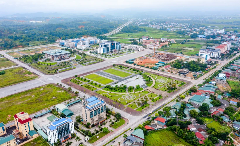 Khu đô thị mới của thành phố Cao Bằng đang hình thành và phát triển mang nét quy hoạch hiện đại. Ảnh: TTXVN 