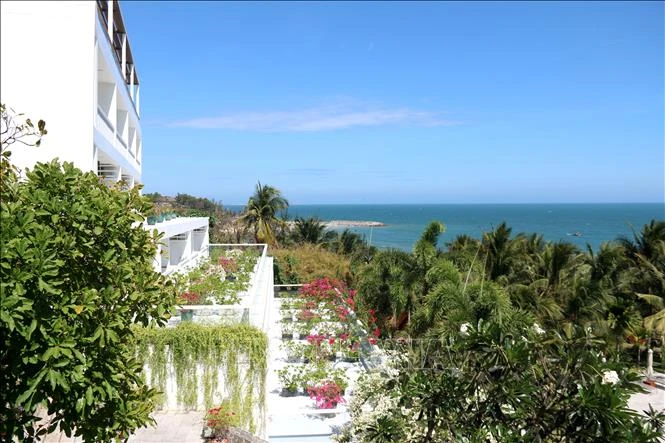 The Cliff Resort & Residences, một trong những điểm du lịch cao cấp tại biển Hàm Tiến, thành phố Phan Thiết. Ảnh: Nguyễn Thanh – TTXVN 