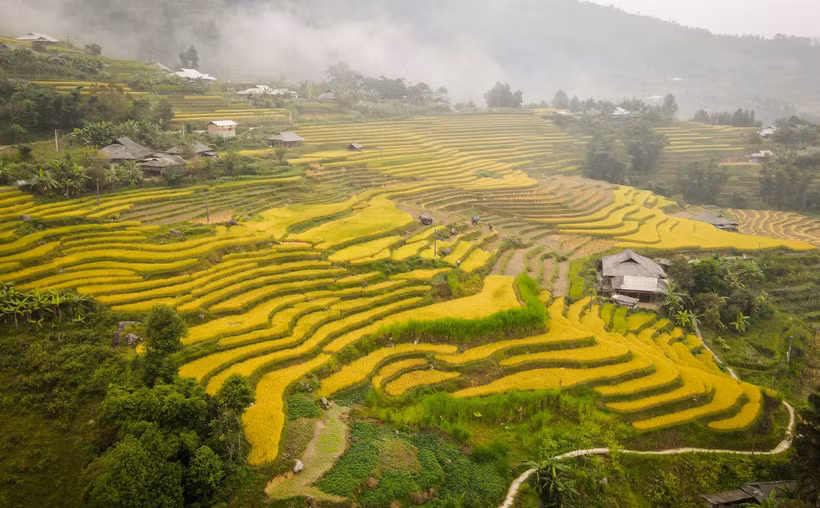 Liên kết khai thác lợi thế, phát triển bền vững du lịch Hà Giang