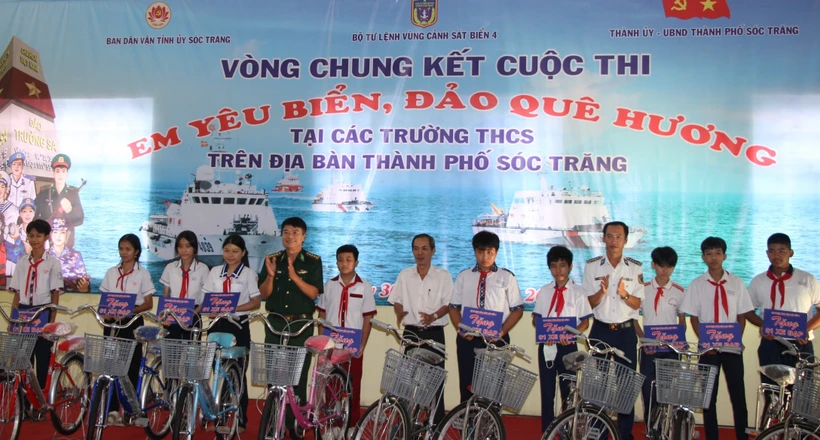 Lan tỏa tình yêu biển, đảo quê hương tại Sóc Trăng