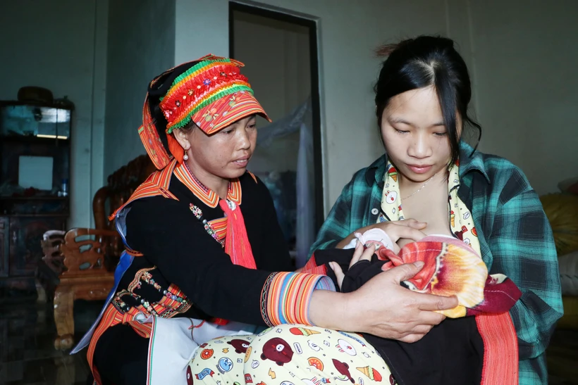 Tuần lễ Làm mẹ an toàn 2023: Hướng đến đồng bào dân tộc thiểu số và miền núi
