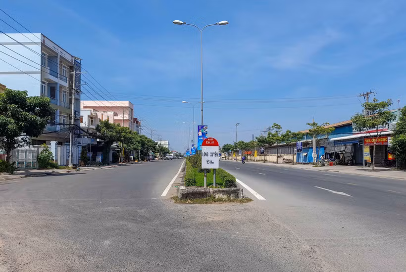Điểm cuối đoạn 7km còn lại của Quốc lộ 91 tại phường Trà An, quận Bình Thủy (đường Lê Hồng Phong). Ảnh: Thanh Liêm - TTXVN 