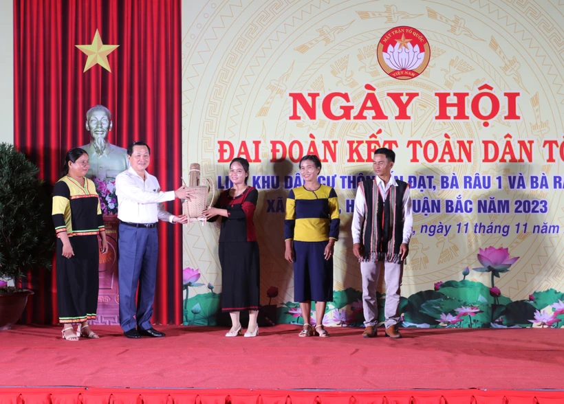 Phó Thủ tướng Lê Minh Khái dự Ngày hội Đại đoàn kết toàn dân tộc tại Ninh Thuận