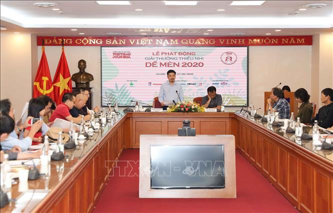 Chính thức phát động giải thưởng "Dế Mèn" mùa đầu tiên