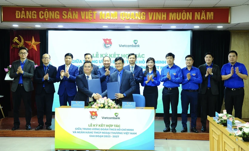 Triển khai học bổng “Vững tương lai” hỗ trợ học sinh, sinh viên khó khăn