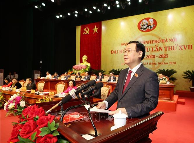 Uỷ viên Bộ Chính trị, Bí thư Thành uỷ Hà Nội Vương Đình Huệ phát biểu khai mạc Đại hội. Ảnh: Phương Hoa - TTXVN