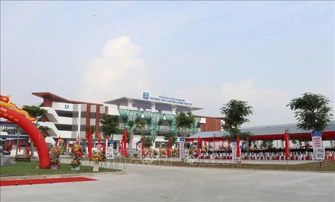 Ninh Bình đưa vào sử dụng ngôi trường quy mô bậc nhất khu vực.Ảnh: Đức Phương - TTXVN 