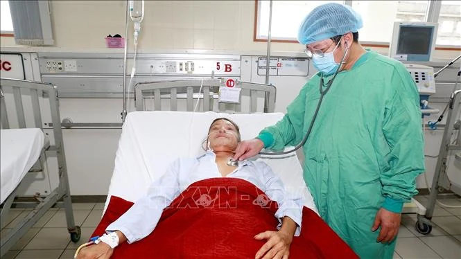 Bệnh nhân mắc Whitmore đang điều trị tại Bệnh viện. Ảnh: TTTXVN phát