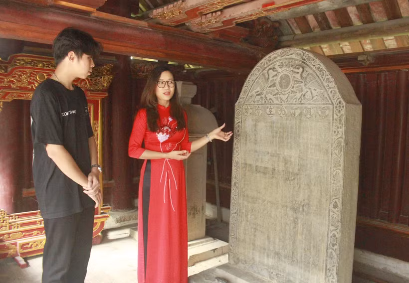 Bia cổ ở Ninh Bình. Ảnh : vhtt.ninhbinh.gov.vn 