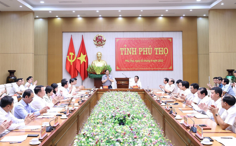 Thủ tướng Phạm Minh Chính làm việc với Ban Thường vụ Tỉnh ủy Phú Thọ. Ảnh: Dương Giang-TTXVN 