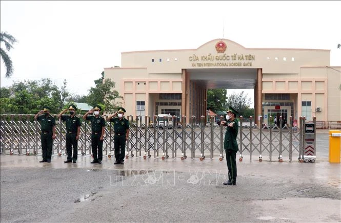 Cửa khẩu quốc tế Hà Tiên, thành phố Hà Tiên. Ảnh: Lê Huy Hải - TTXVN 
