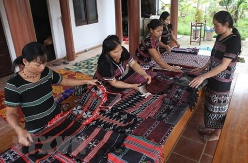 Huy động các nguồn lực thực hiện Chương trình mục tiêu quốc gia phát triển kinh tế-xã hội vùng đồng bào dân tộc thiểu số và miền núi