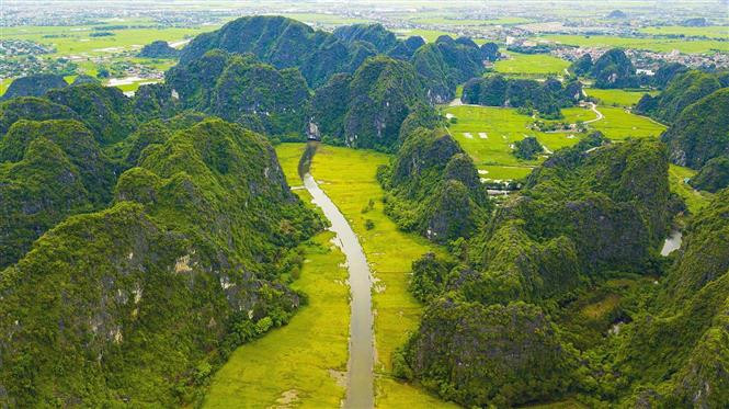  Đặc sắc Tuần du lịch "Sắc vàng Tam Cốc - Tràng An"