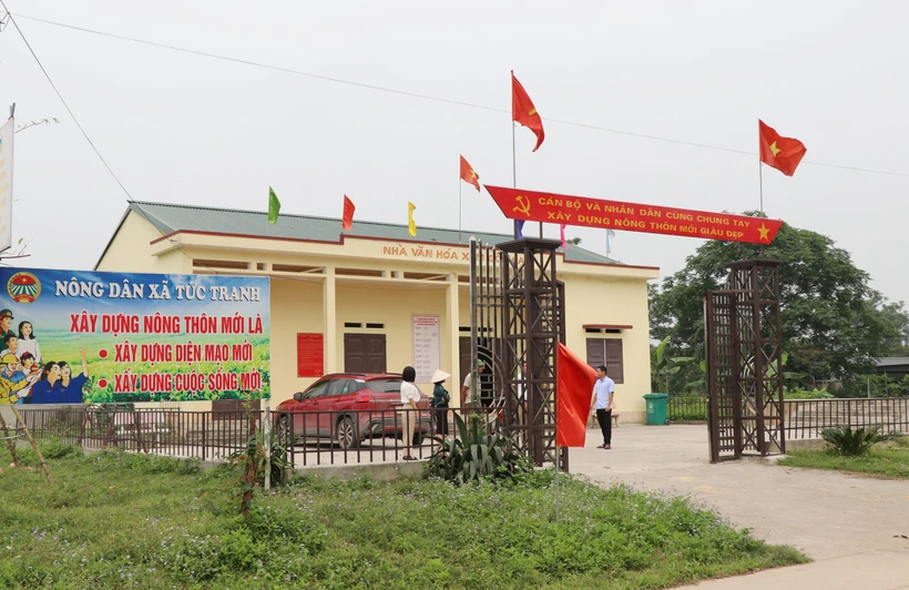 Nhà văn hóa xóm Gốc Gạo, xã Tức Tranh, mới được đầu tư xây dựng khang trang, sạch đẹp. Ảnh: Hoàng Nguyên - TTXVN 