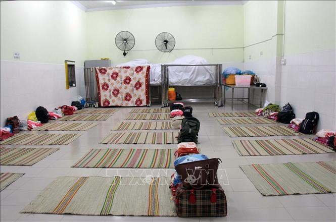 Công ty chế biến thủy sản Thông Thuận (Khu công nghiệp Thành Hải, thành phố Phan Rang-Tháp Chàm) bố trí nơi ở tại chỗ cho công nhân, đảm bảo an toàn dịch bệnh. Ảnh: Công Thử - TTXVN 