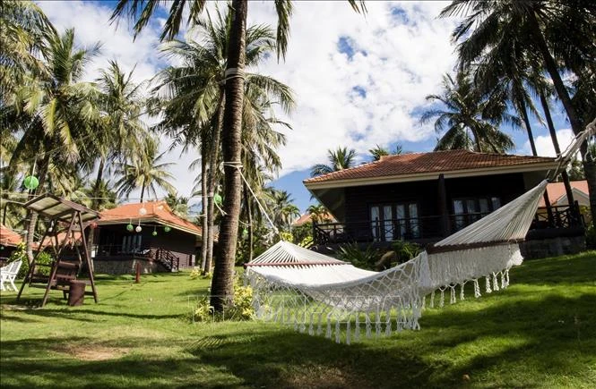 Khuôn viên Saigon Phu Quoc Resort & Spa được chỉnh trang trước khi đón khách trở lại. Ảnh: TTXVN phát 