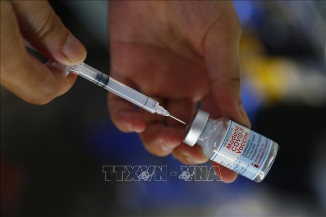 Triển khai tiêm gần 30.000 liều vaccine phòng Covid-19 trong đợt 4 tại tỉnh Tuyên Quang. Ảnh: Nam Sương - TTXVN 