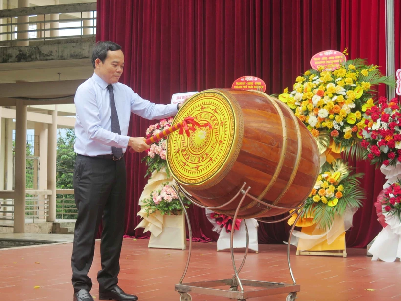 Phó Thủ tướng Trần Lưu Quang dự khai giảng năm học mới 2023-2024 tại Trường phổ thông vùng cao Việt Bắc
