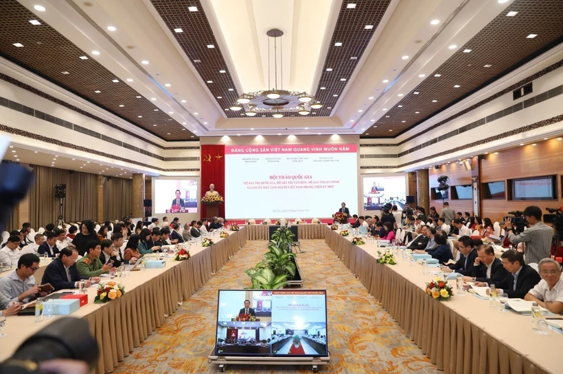 Hội thảo quốc gia "Hệ giá trị quốc gia, hệ giá trị văn hoá, hệ giá trị gia đình và chuẩn mực con người Việt Nam trong thời kỳ mới". Ảnh: Hoàng Hiếu - TTXVN 