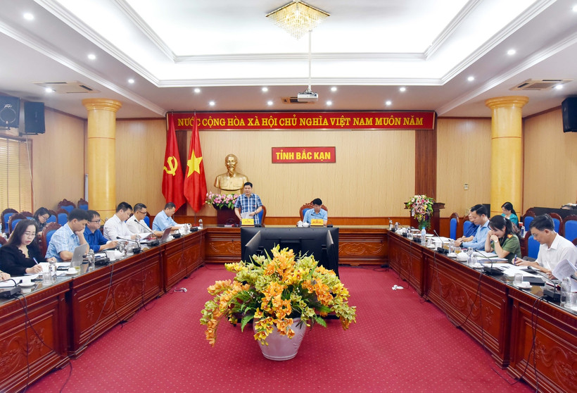 Khách tham quan gian trưng bày nông sản OCOP đặc trưng . Ảnh: Vũ Hoàng Giang - TTXVN 