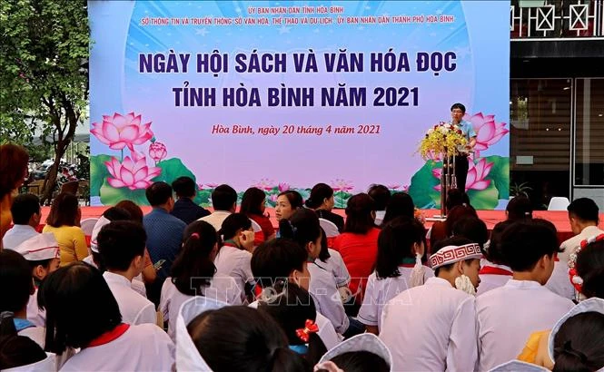 Toàn cảnh Ngày hội sách và Văn hóa đọc ở Hòa Bình. Ảnh: Thanh Hải - TTXVN 