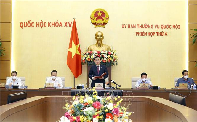 Chủ tịch Quốc hội Vương Đình Huệ phát biểu khai mạc phiên họp. Ảnh: Doãn Tấn - TTXVN 