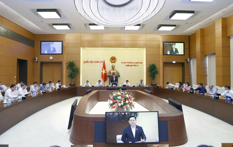 Chủ tịch Quốc hội Vương Đình Huệ phát biểu khai mạc phiên họp. Ảnh: Doãn Tấn - TTXVN