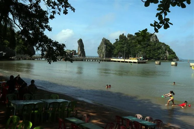 Huyện Kiên Lương khơi dậy tiềm năng, lợi thế vùng biển đảo để phát triển du lịch