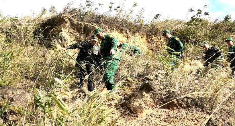 “Lá chắn thép” giữ vững an ninh biên giới