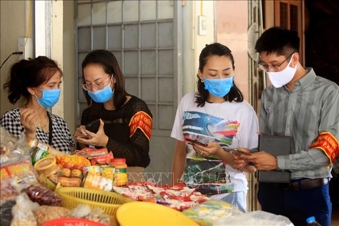 Dịch COVID-19: Ứng dụng Bluezone giúp tìm ra thêm 1.891 trường hợp F1 và F2