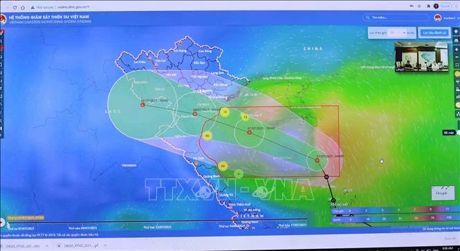 Sơ đồ đường đi của áp thấp nhiệt đới ngoài biển Đông. Ảnh: Vũ Sinh - TTXVN