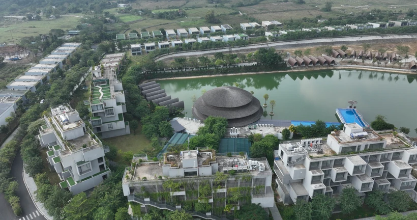 Dự án resort Vedana khai thác tối đa các yếu tố văn hóa bản địa kết hợp cùng xu hướng du lịch sinh thái ở khu vực miền núi xã Cúc Phương, huyện Nho Quan, tỉnh Ninh Bình. Ảnh: Hải Yến - TTXVN 