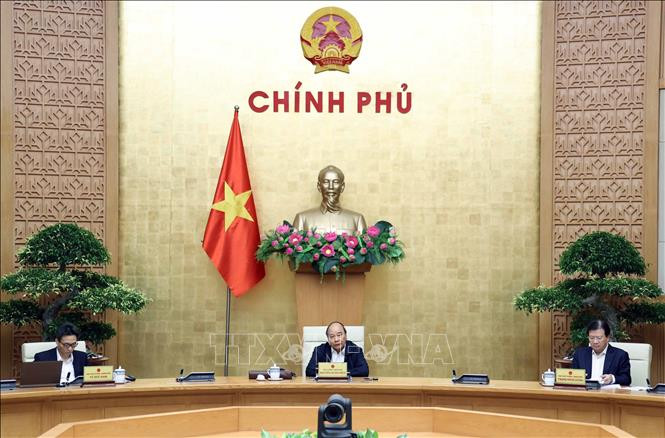Thường trực Chính phủ họp trực tuyến với các bộ, ngành và một số địa phương về công tác phòng, chống dịch COVID-19.Ảnh: Thống Nhất - TTXVN