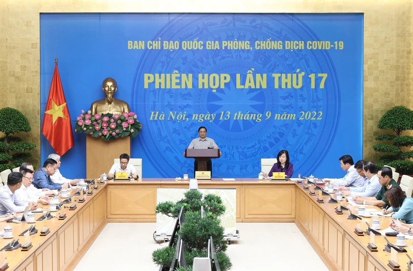 Thủ tướng Phạm Minh Chính chủ trì phiên họp lần thứ 17 Ban Chỉ đạo quốc gia phòng, chống dịch COVID-19. Ảnh: Dương Giang-TTXVN 