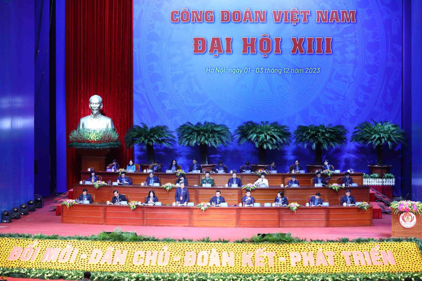 Ngày làm việc đầu tiên Đại hội XIII Công đoàn Việt Nam
