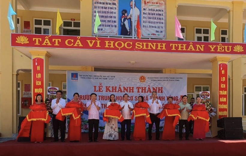 Nghi thức Khánh thành công trình mới. Ảnh : petrotimes.vn