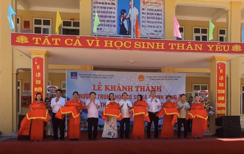 Nghi thức Khánh thành công trình mới. Ảnh : petrotimes.vn