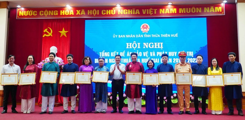 Xây dựng Ca Huế trở thành sản phẩm du lịch đặc sắc