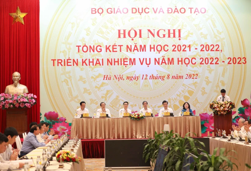 Phó Thủ tướng Chính phủ Vũ Đức Đam tới dự và chủ trì hội nghị tại điểm cầu Hà Nội. Ảnh: Thanh Tùng - TTXVN 