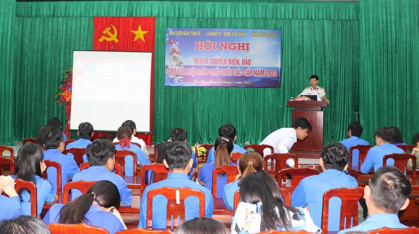 Nâng cao nhận thức cho cán bộ Đoàn, đoàn viên, thanh niên tỉnh Bạc Liêu về biển, đảo quê hương