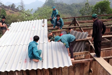 Khẩn trương khắc phục hậu quả mưa, dông lốc tại Tuyên Quang