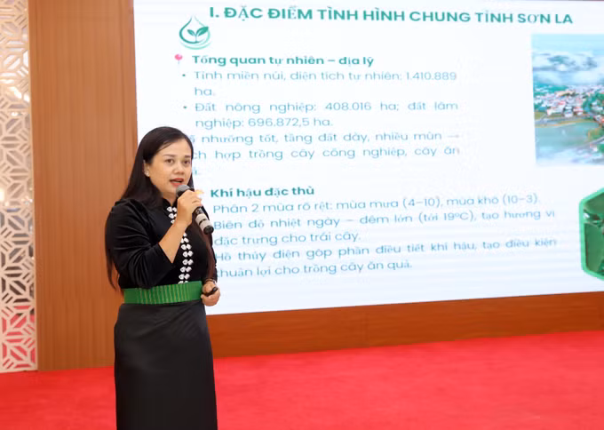 Phó Giám đốc Trung tâm Kỹ thuật Nông nghiệp tỉnh Sơn La Ngần Thị Minh Thanh phát biểu tại diễn đàn. Ảnh: Hoàng Hùng/TTXVN