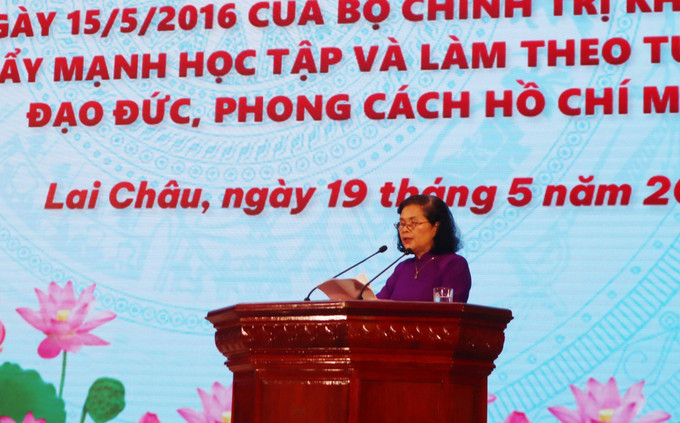 Bí thư Tỉnh ủy Lai Châu Giàng Páo Mỷ phát biểu tại hội nghị. Ảnh: Nguyễn Oanh/TTXVN Bí thư Tỉnh ủy Lai Châu Giàng Páo Mỷ phát biểu tại hội nghị. Ảnh: Nguyễn Oanh/TTXVN