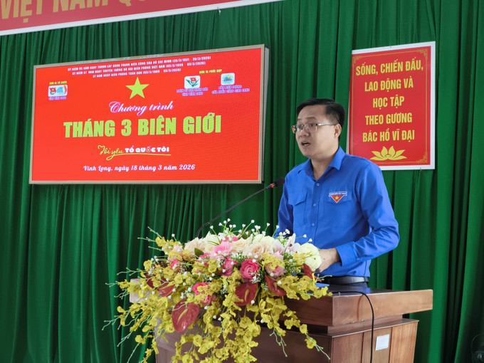 Phó bí Thư Thường trực tỉnh Đoàn, Chủ tịch hội LHTN Việt Nam tỉnh Vĩnh Long Nguyễn Thanh Nhã phát biểu tại chương trình.